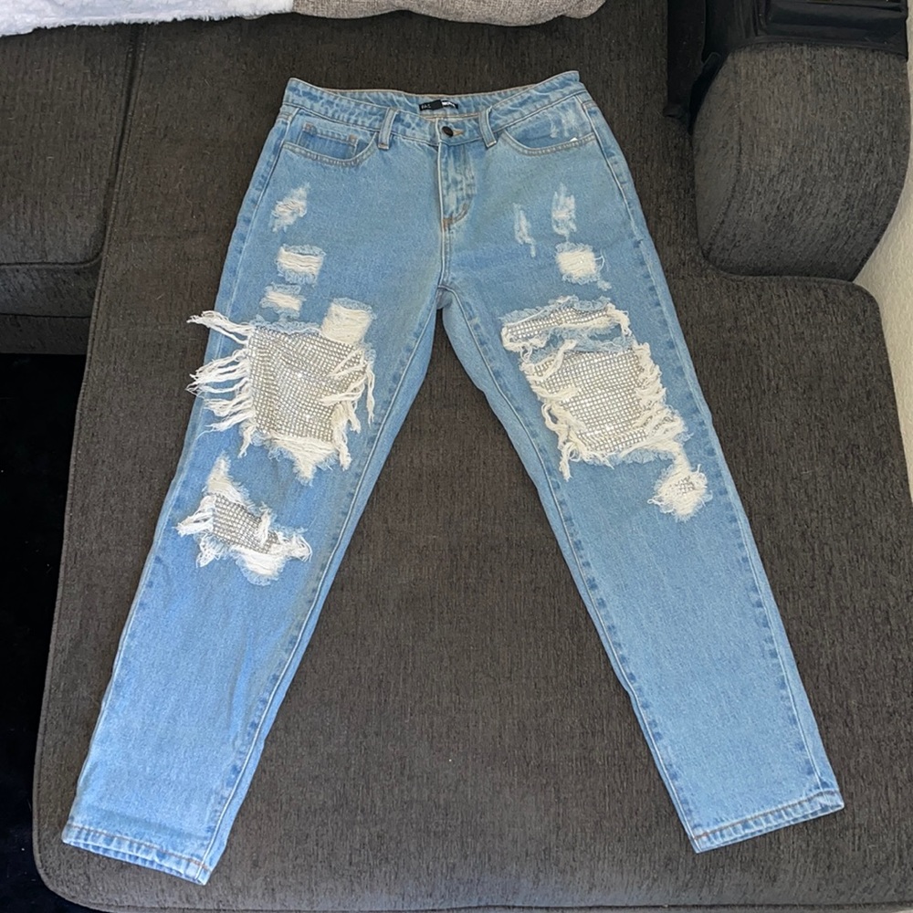 Bedazzled Mom Jeans| Fashion Nova